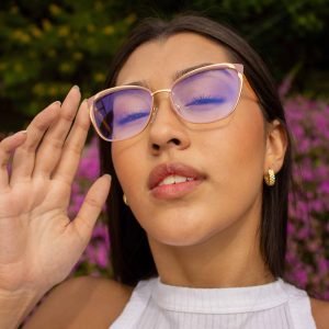 Monturas Femeninas en Lila con Dorado