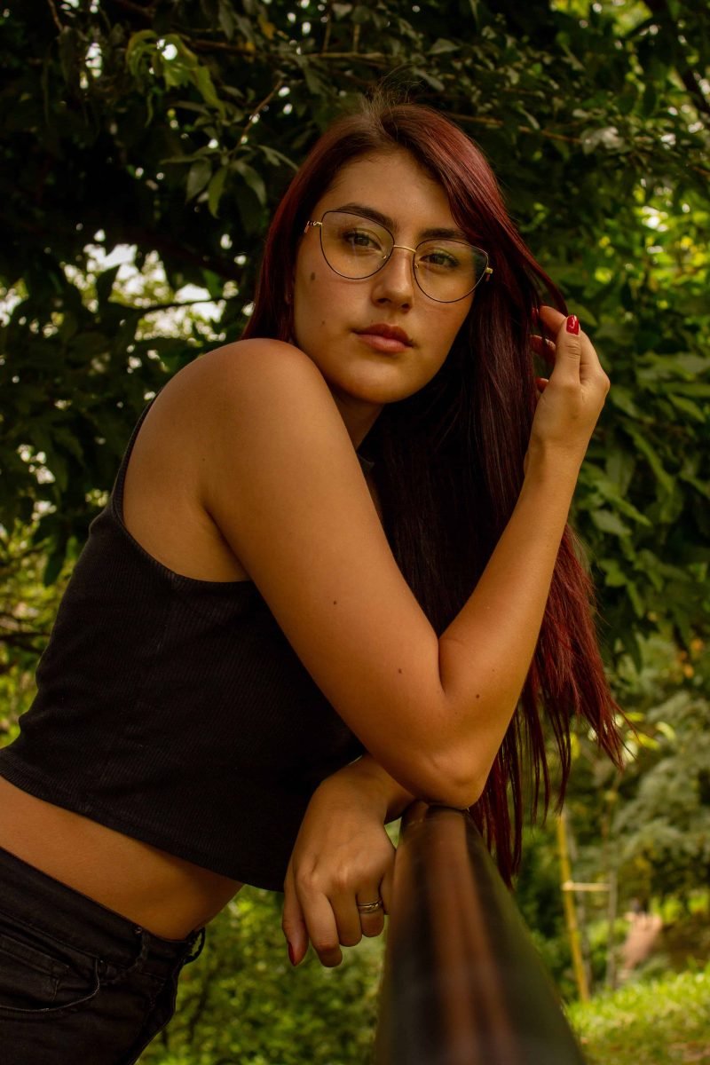 Gafas de Mujer con Monturas Agatadas: Diseño Moderno