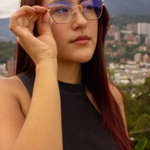 Monturas de Gafas de Mujer de Última Tendencia