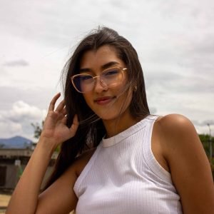 Monturas de Gafas color Nude