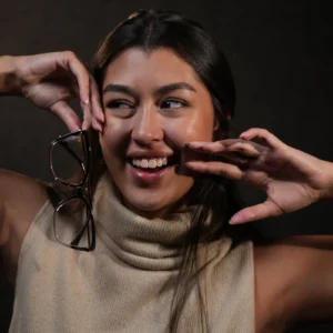 Gafas ojo de gato para mujer en acetato negro degradado rosado – Ref. 91515