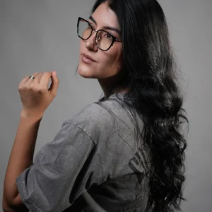 Gafas ojo de gato para mujer combinadas negro y dorado – Ref. 82117