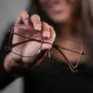 Gafas cuadradas para mujer metálicas oro rosa – Ref. 81175